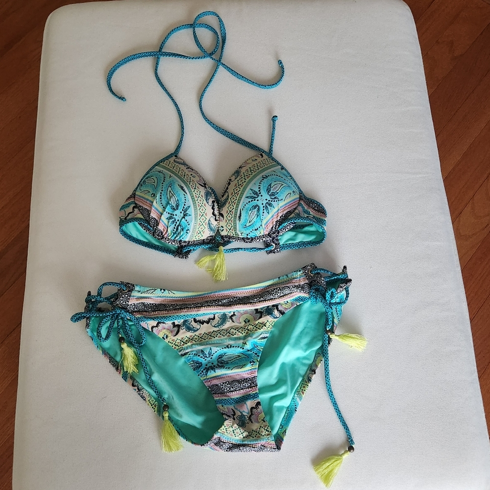 Shade & Shore Tassel Bikini